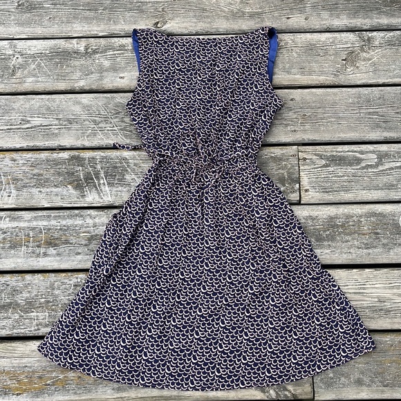 Patterned SM Wardrobe Dress With Pockets - Picture 8 of 10